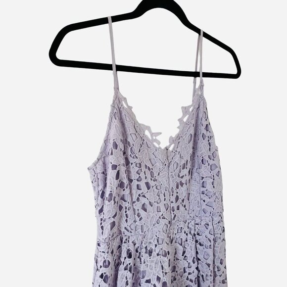 ASTR the Label Dress Women’s Size Large Lace Floral Overlay Midi Lavender Fairy - Picture 3 of 9